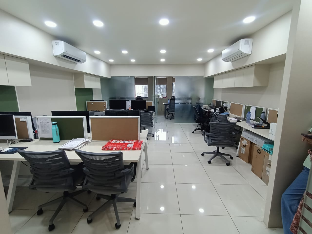 Fully Furnished Office space in Newlly constructed Complex.